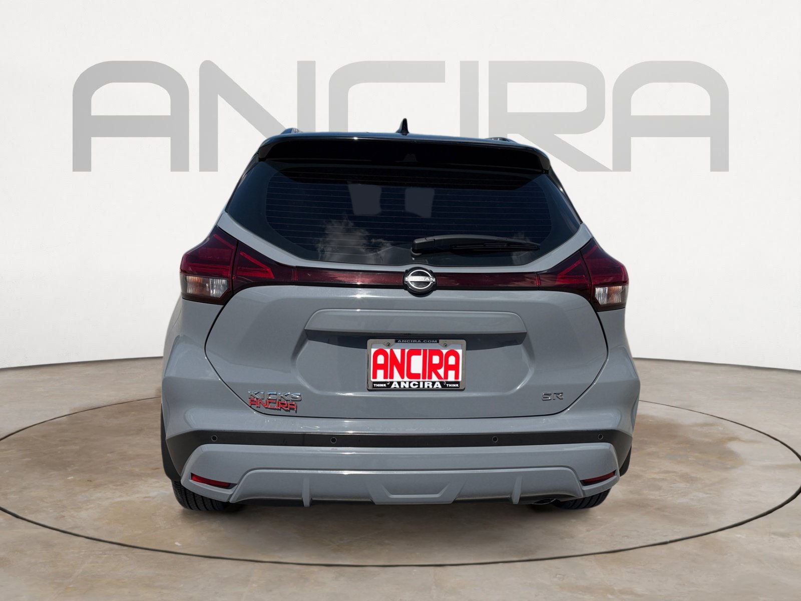 Used 2023 Gray/Super Black Nissan SR image 9