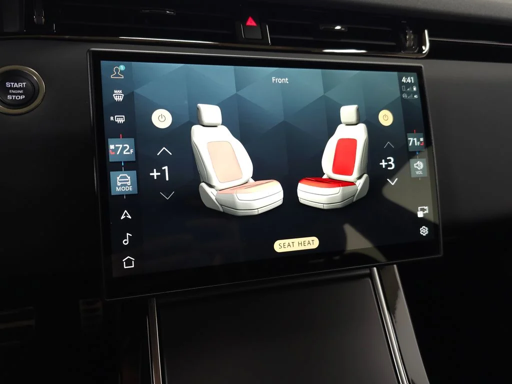 Certified Used 2024 White Land Rover Dynamic image 30