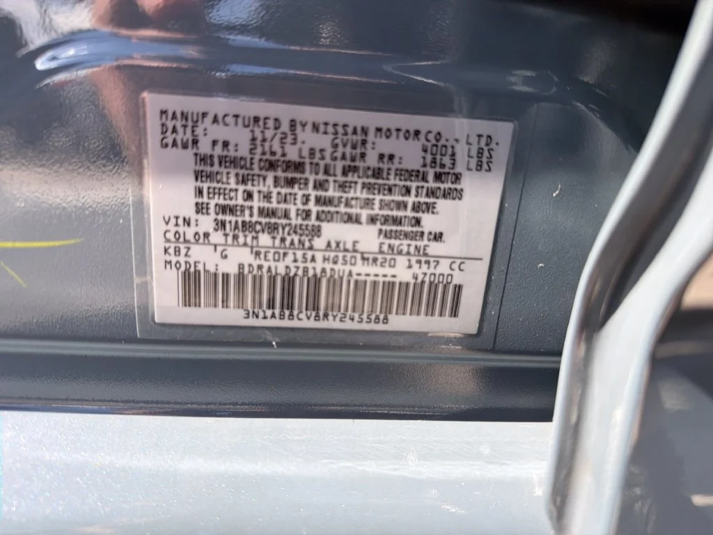 Used 2024 Gray Nissan SV image 31