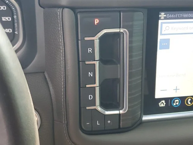 Used 2021 WHITE FROST TRICOAT GMC Denali image 25