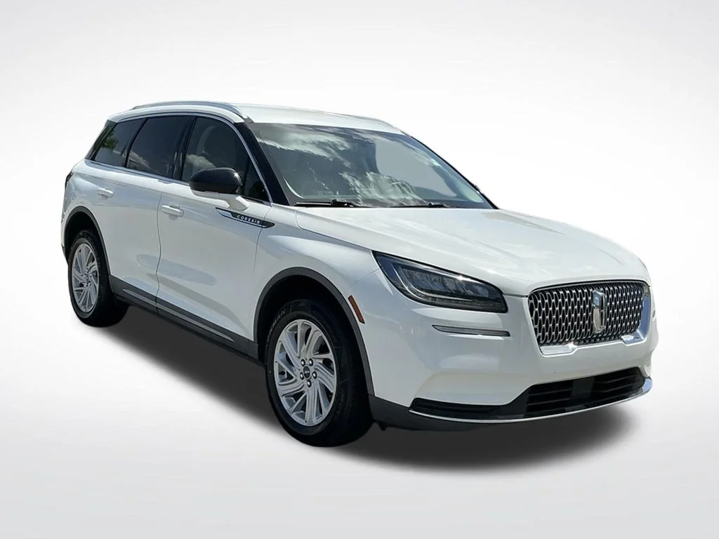 Used 2021 White Lincoln Standard image 14