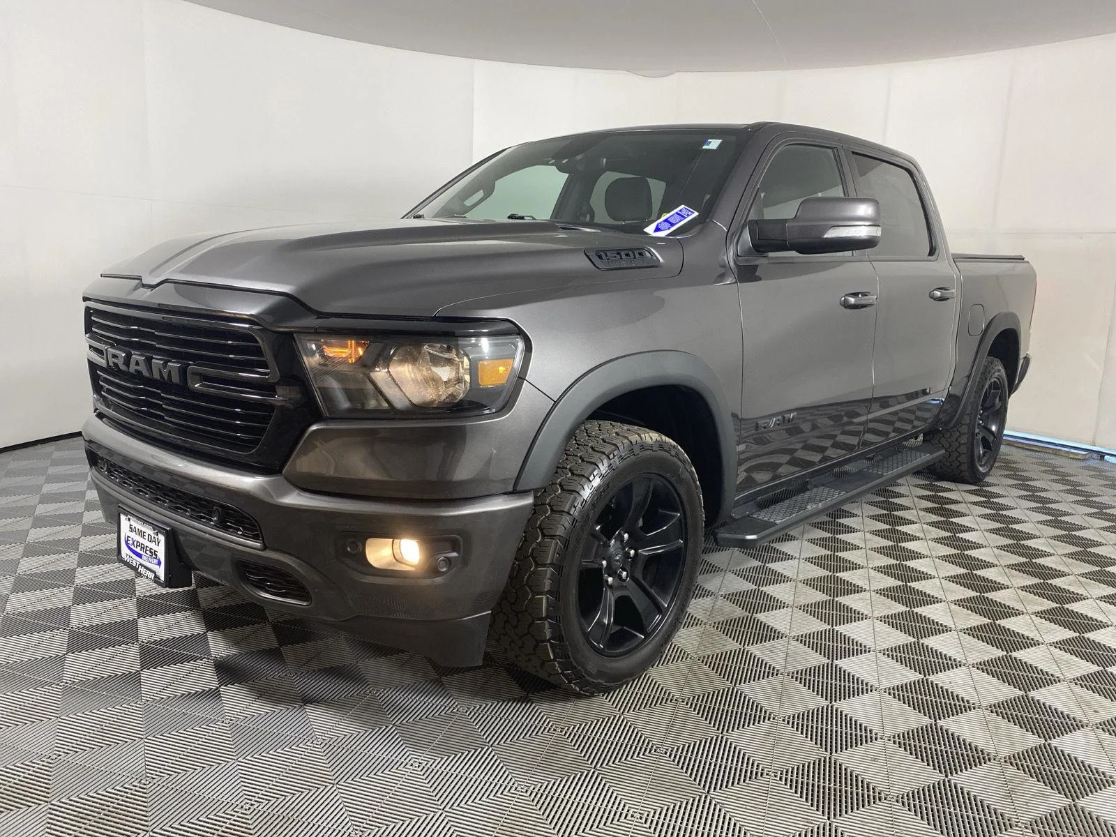 Used 2020 Granite Crystal Metallic Clearcoat Ram Big Horn image 12