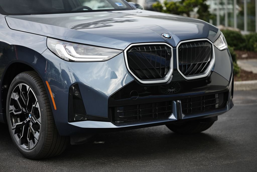 New 2026 Arctic Race Blue Metallic BMW 30 xDrive image 2
