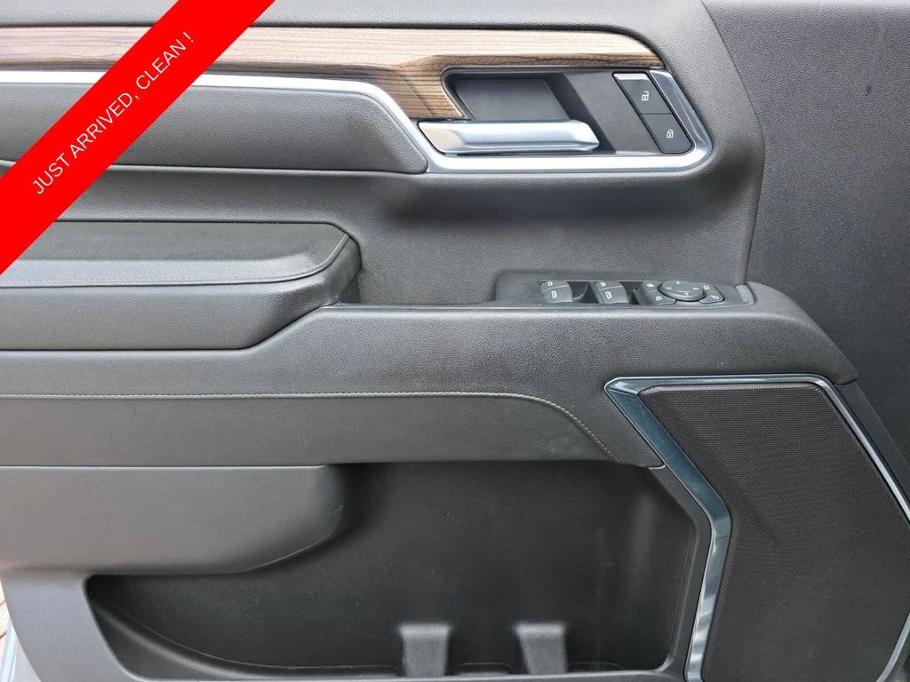 Used 2024 Gray Chevrolet LT image 26
