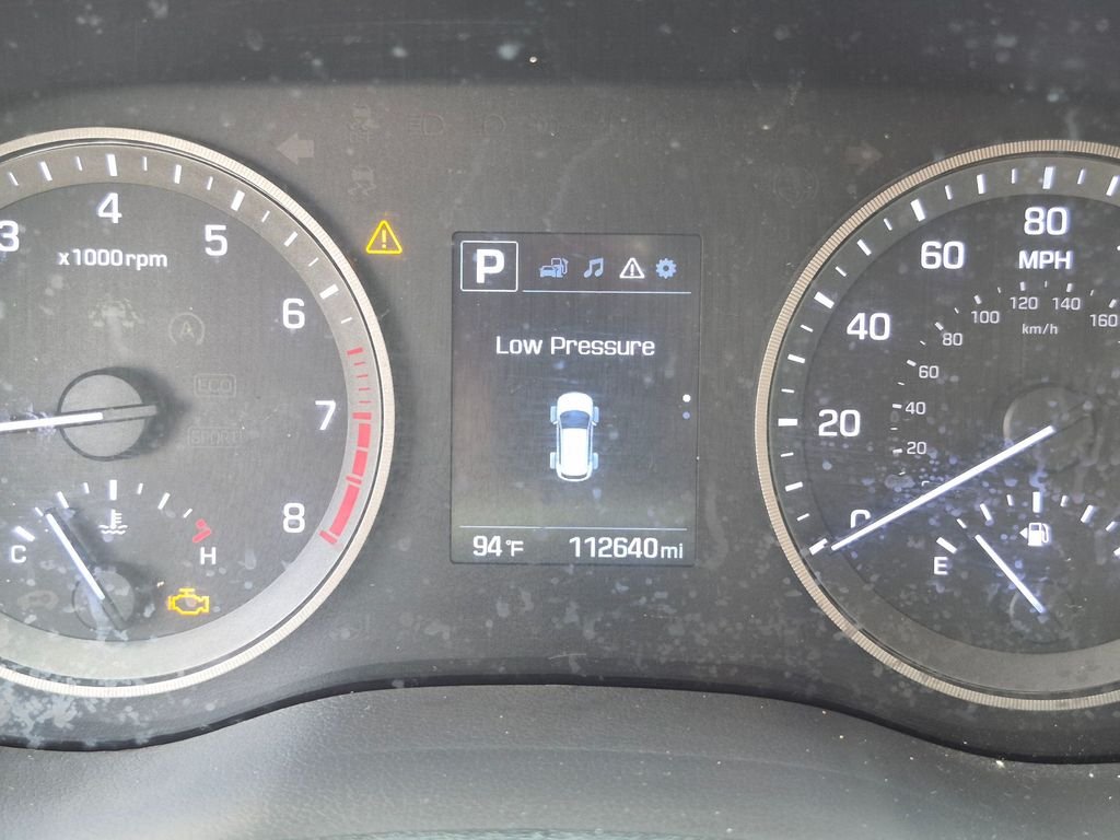 Used 2016 White Hyundai Sport image 32