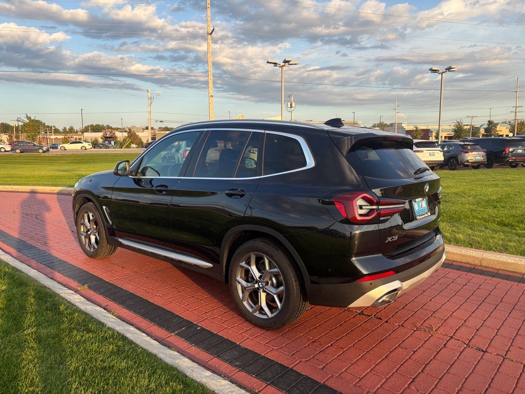 Certified Used 2024 Black BMW xDrive30i image 4