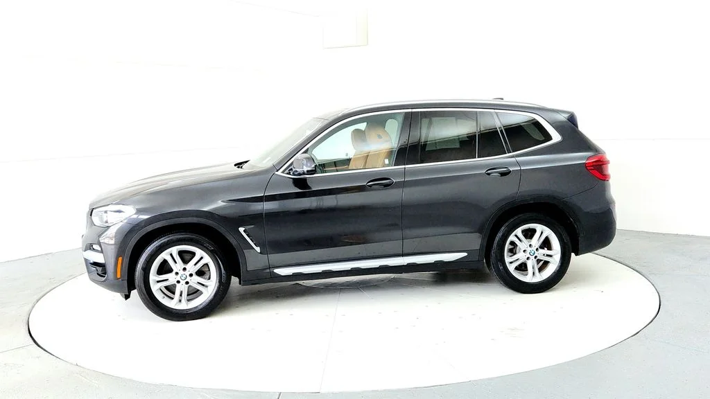 Used 2019 Gray BMW xDrive30i image 3