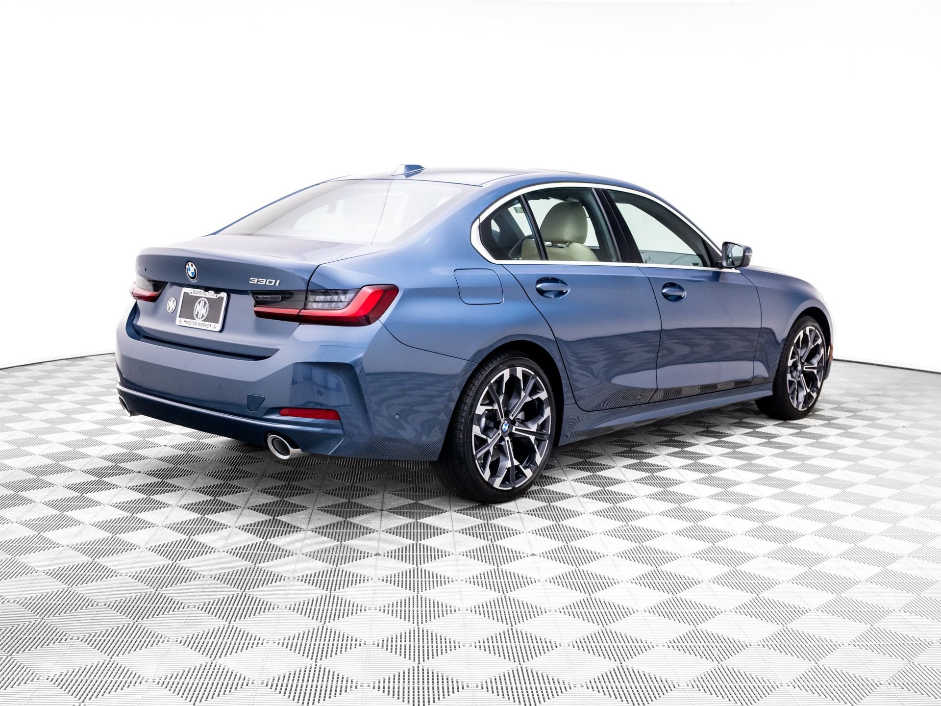 New 2026 Arctic Race Blue metallic BMW 330i xDrive image 6