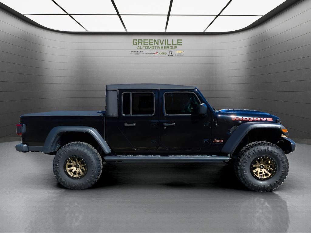 Used 2022 Black Clearcoat Jeep Mojave 37in Tire Pkg image 11