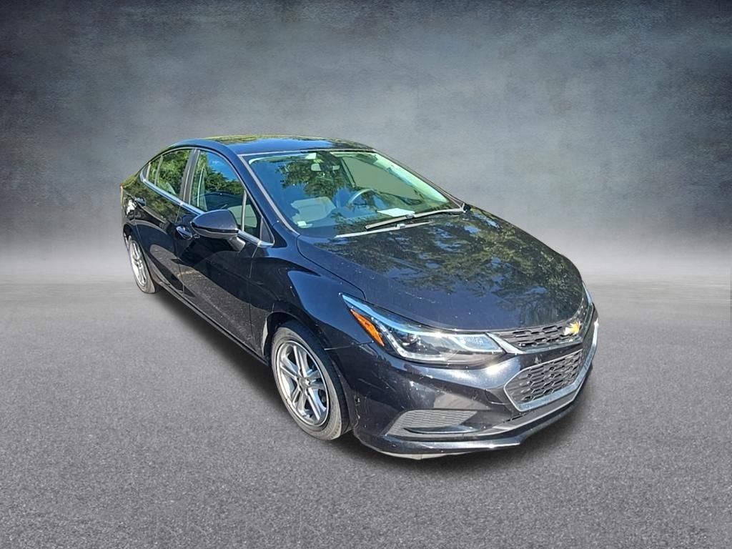Used 2016 Chevrolet Cruze LT with VIN 1G1BE5SM7G7323480 for sale in Delaware, OH