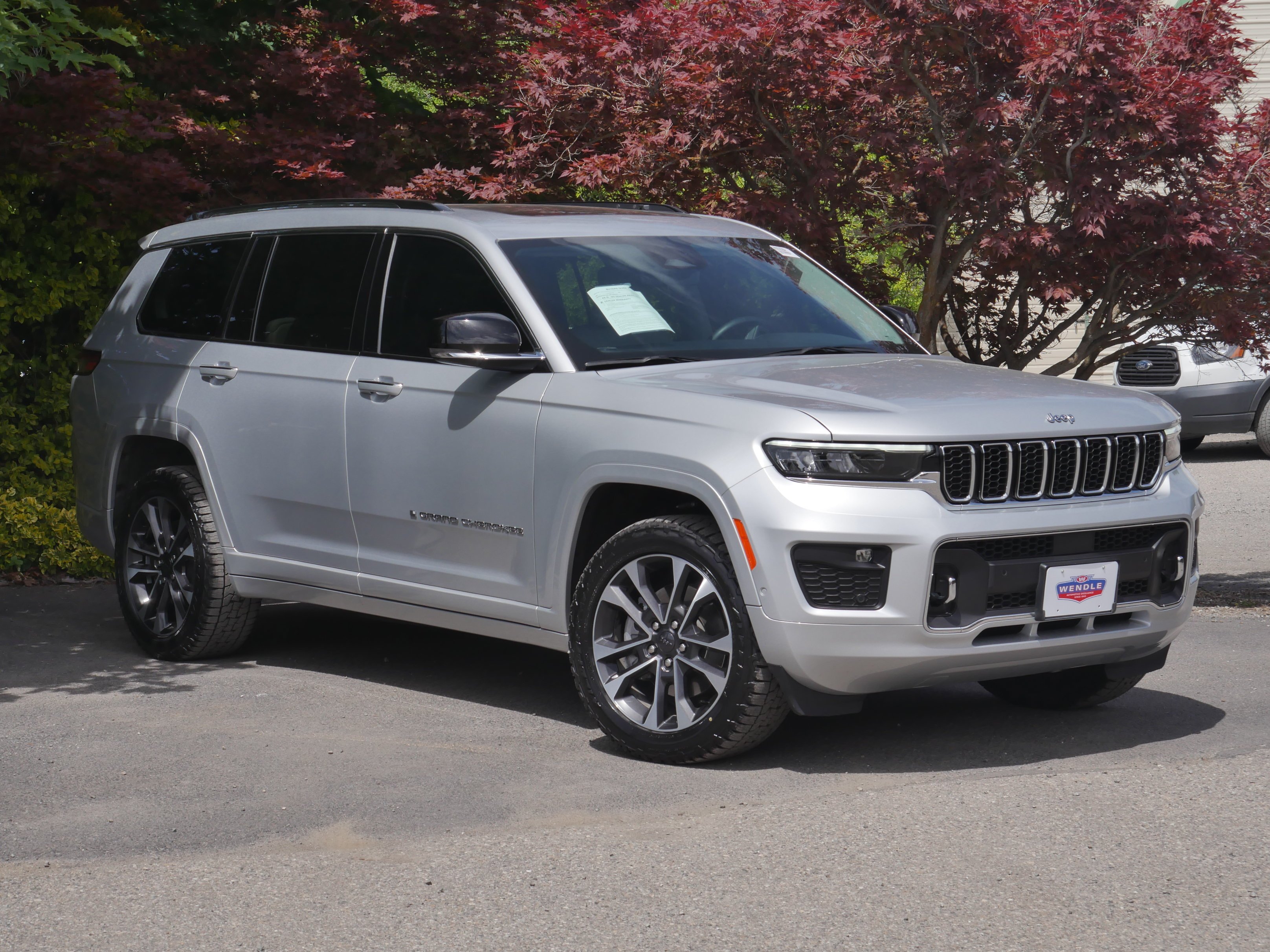 Used 2021 Silver Zynith Jeep Overland image 31
