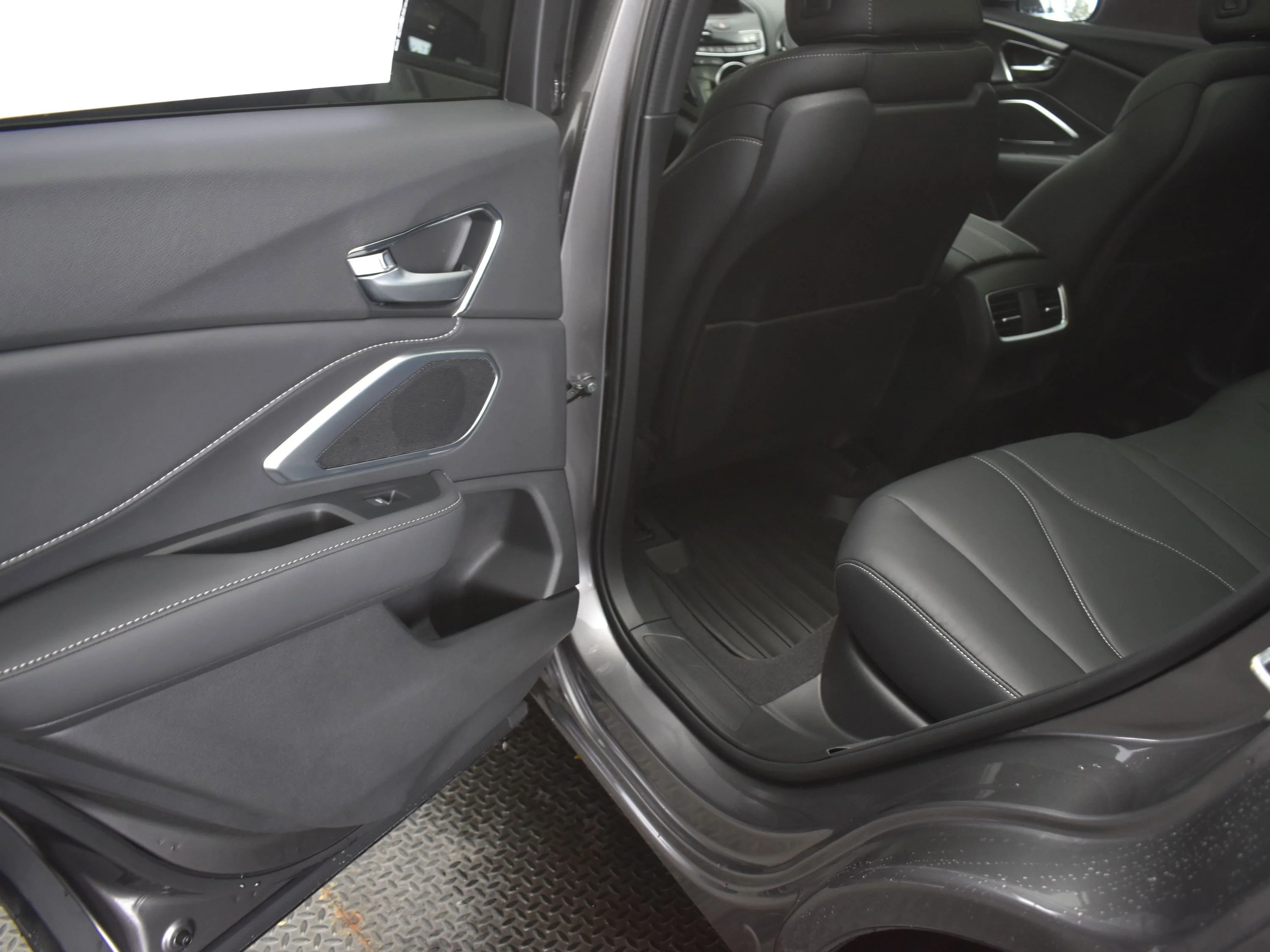 New 2026 Liquid Carbon Metallic Acura 4RDX image 22