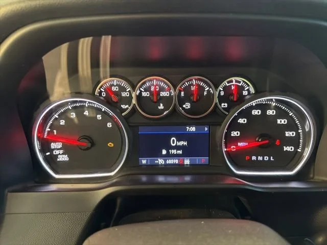 Used 2020 SUMMIT WHITE Chevrolet RST image 4