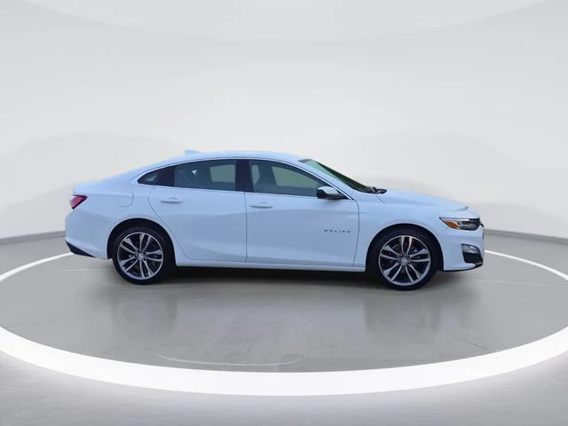 Used 2024 White Chevrolet LT image 9