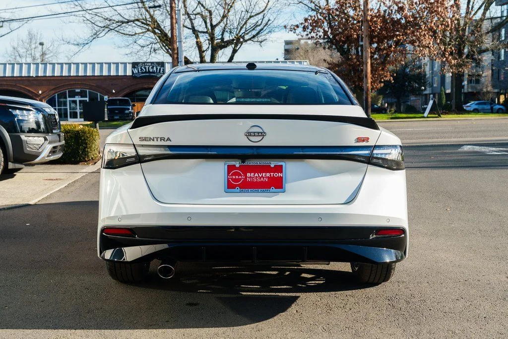 New 2026 Aspen White TriCoat / Super Black Two-tone Nissan SR image 5