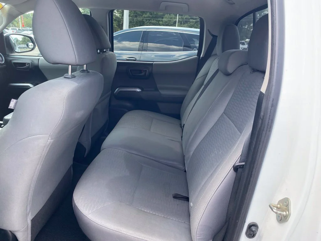 Used 2016 White Toyota SR5 image 7