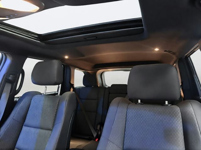 Used 2019 White Jeep Laredo image 15