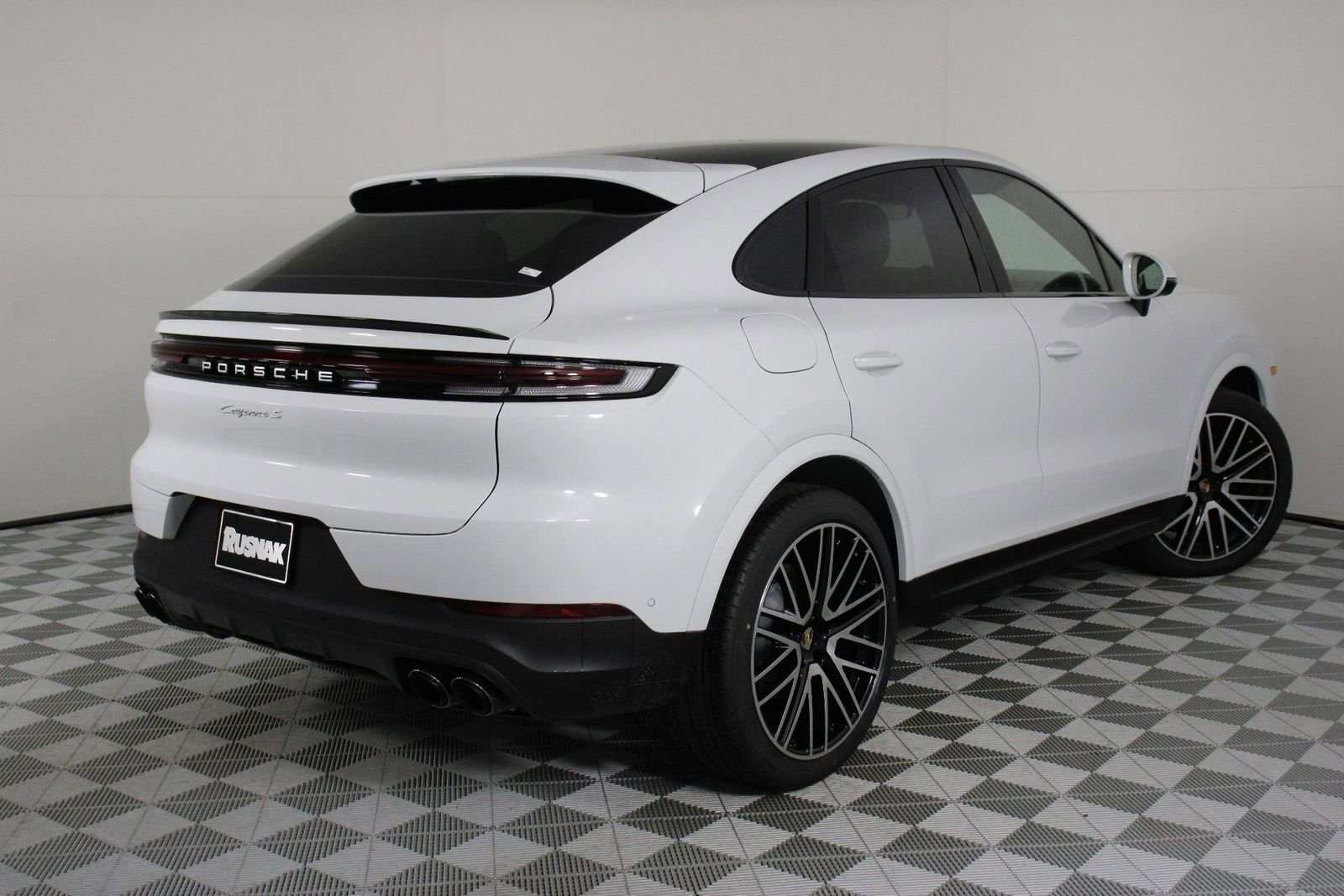 2026 Porsche Cayenne Coup S - Photo 7