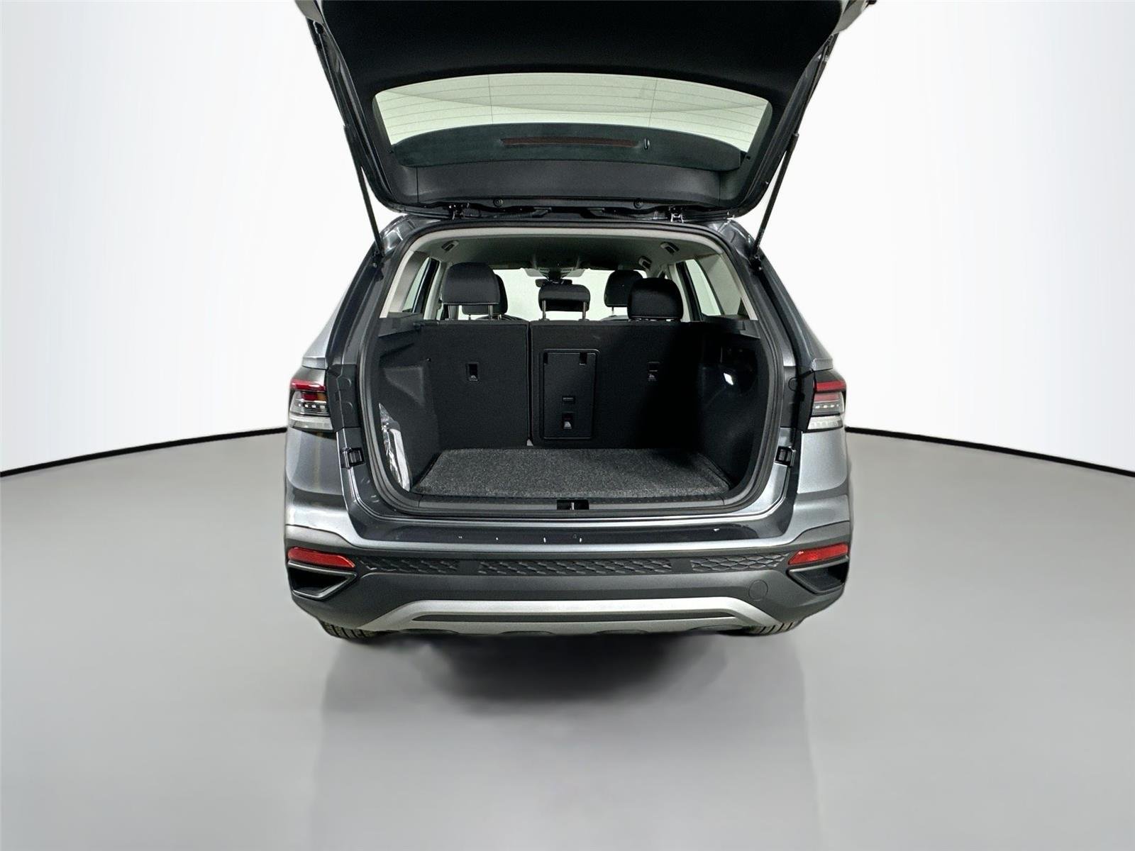 New 2026 Platinum Gray Metallic Volkswagen S image 23