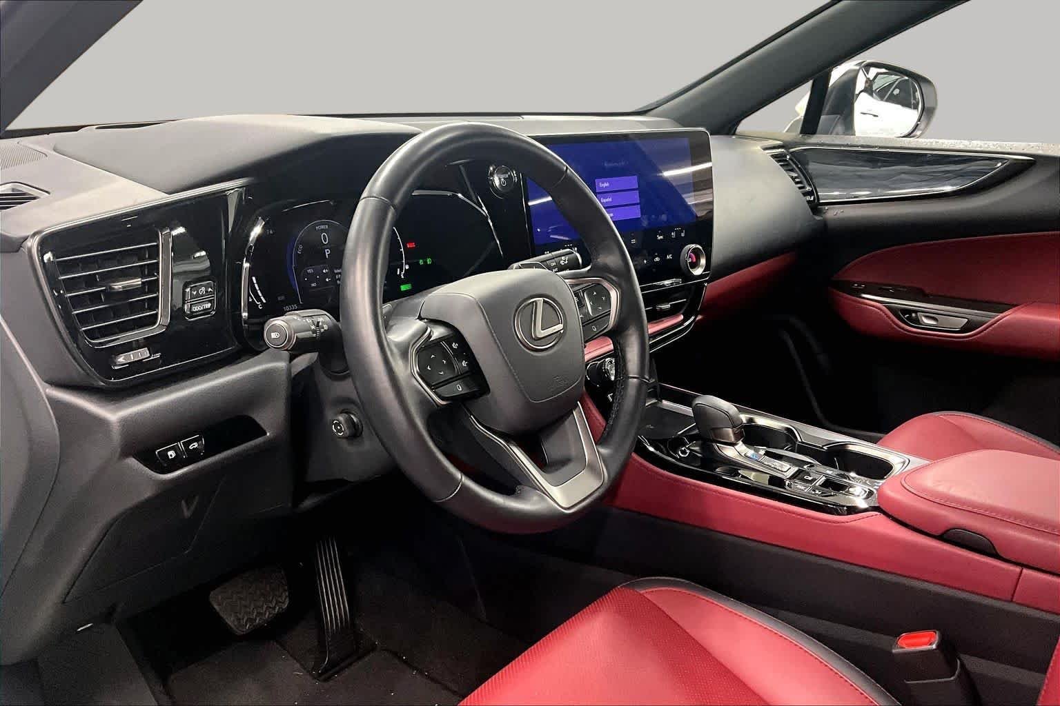 Used 2026 Ultra White Lexus Premium image 17