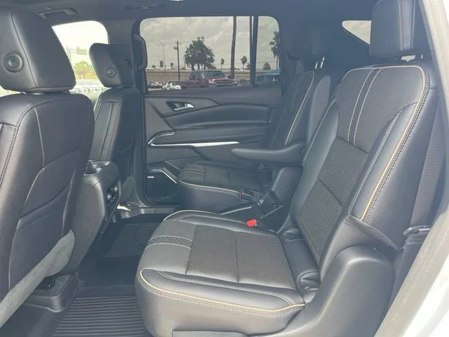 Used 2026 Polar White Tricoat Chevrolet High Country image 26