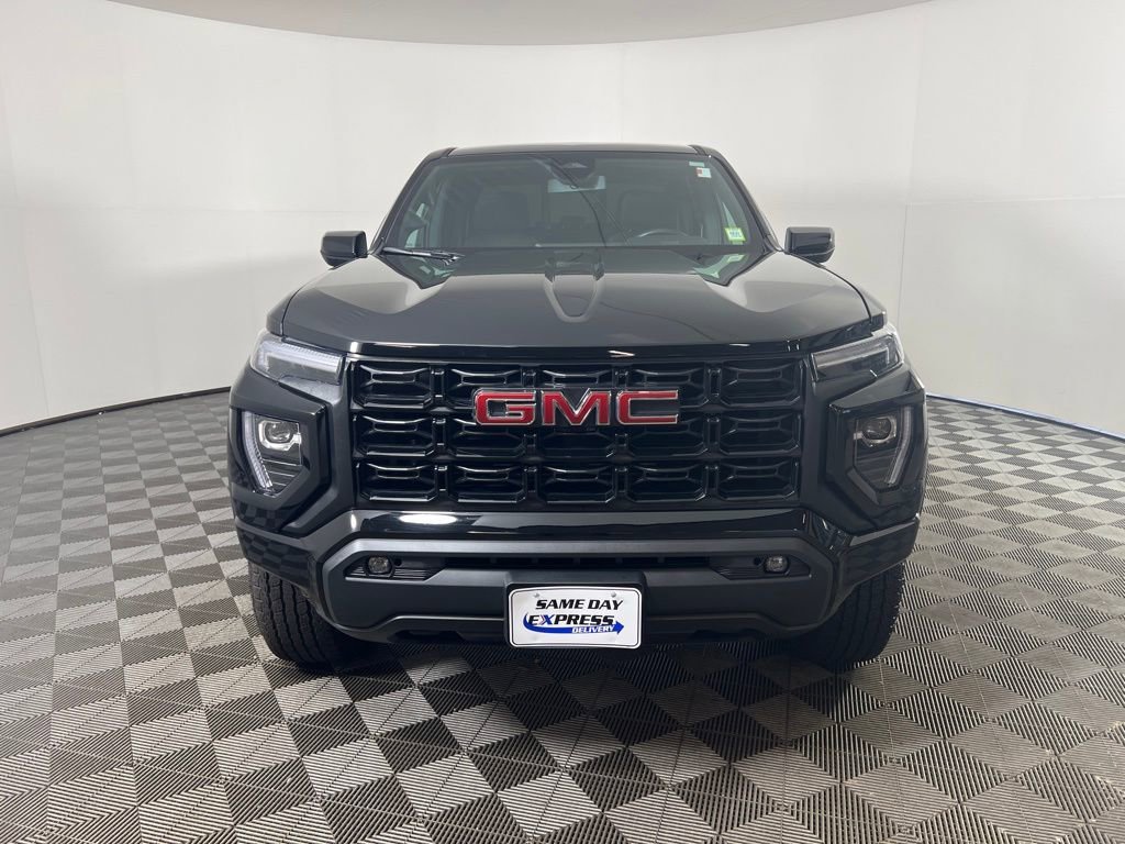 Used 2024 Onyx Black GMC Elevation image 28