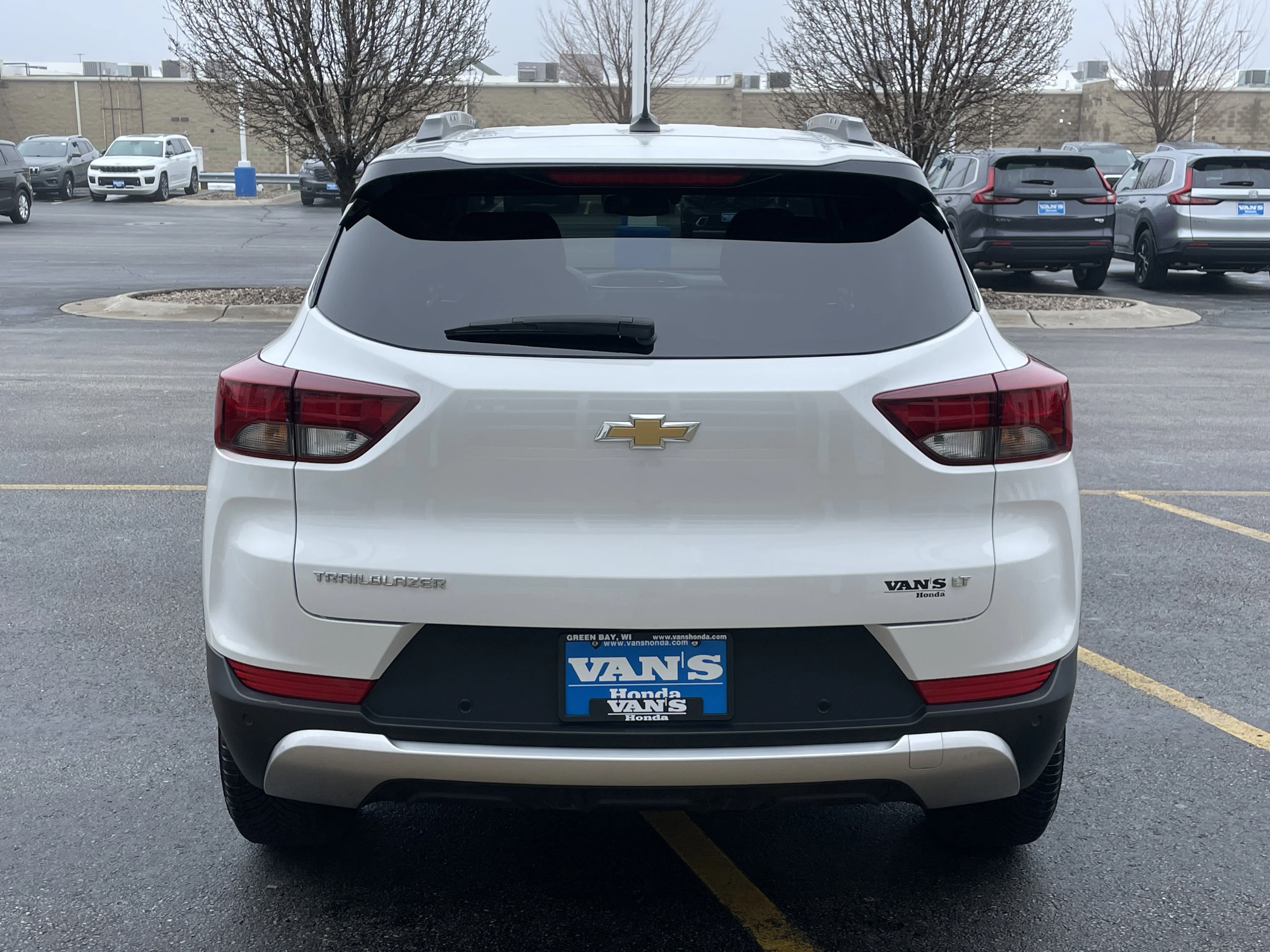 Used 2022 Summit White Chevrolet LT image 10