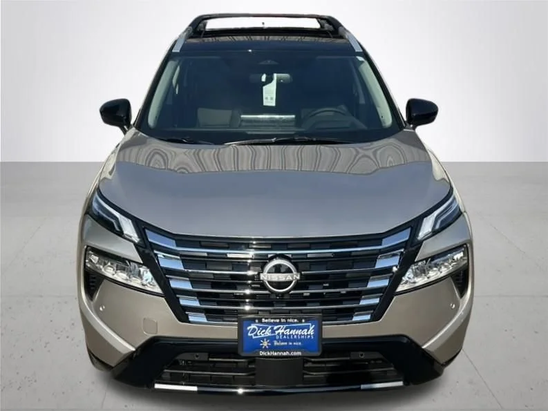 New 2026 Gold Nissan Platinum image 3
