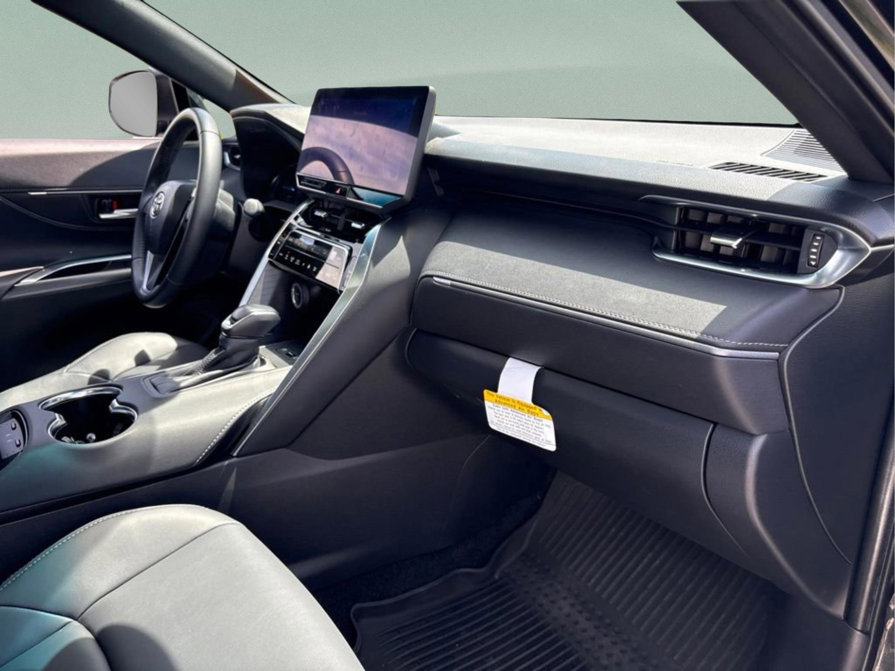 2024 Toyota Venza Nightshade - Photo 15