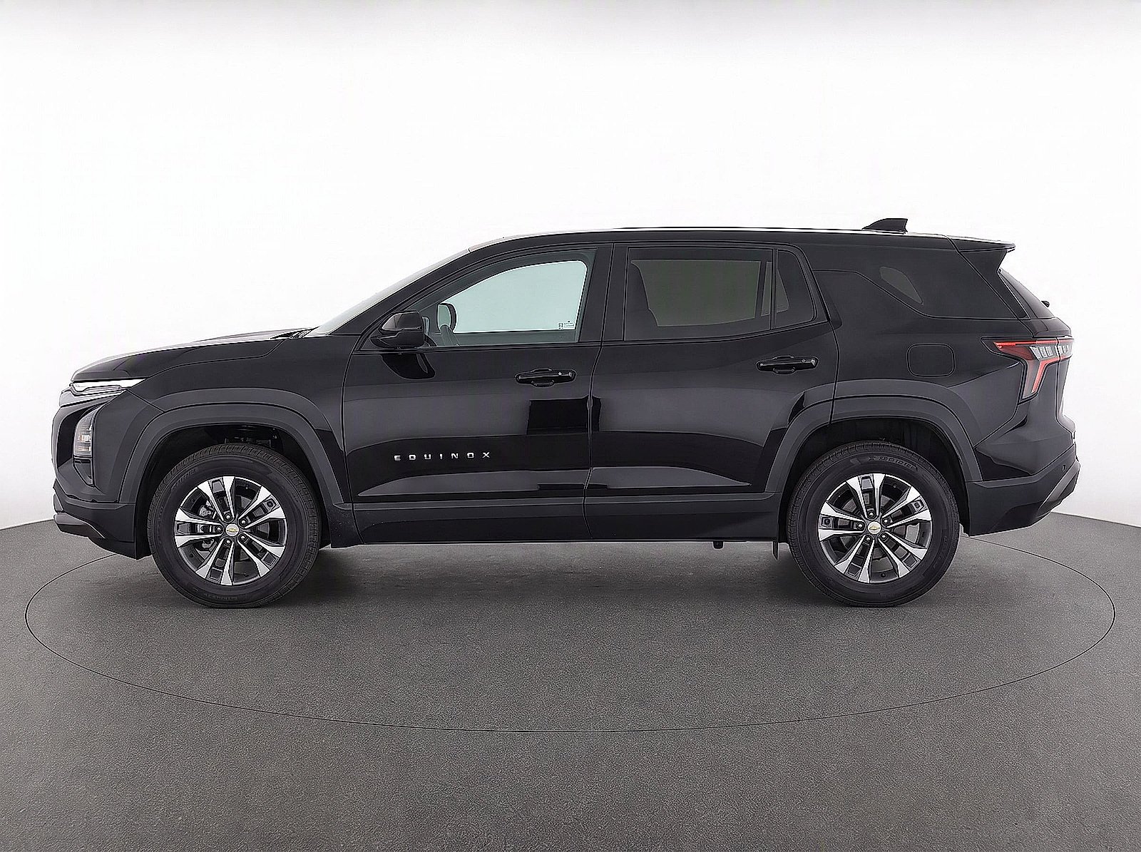 2027 Chevrolet Equinox LT - Photo 7