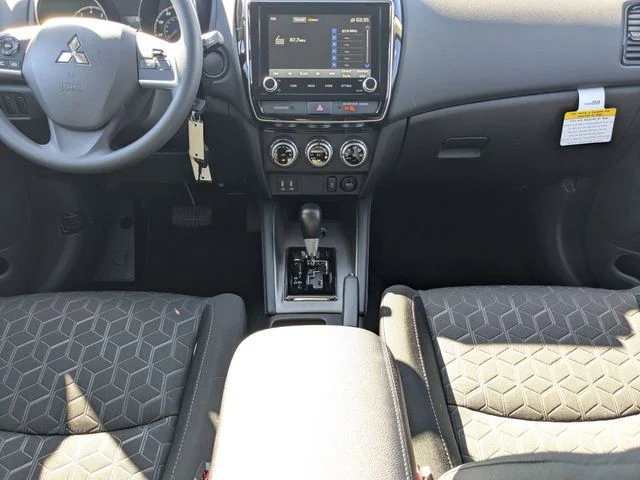 New 2026 White Mitsubishi ES image 16