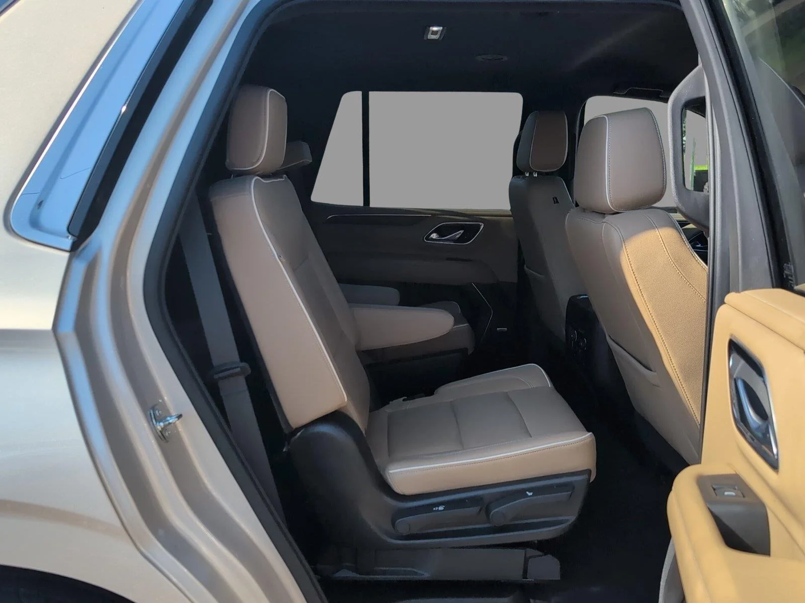 Used 2021 EMPIRE BEIGE METALLIC Chevrolet Premier image 20