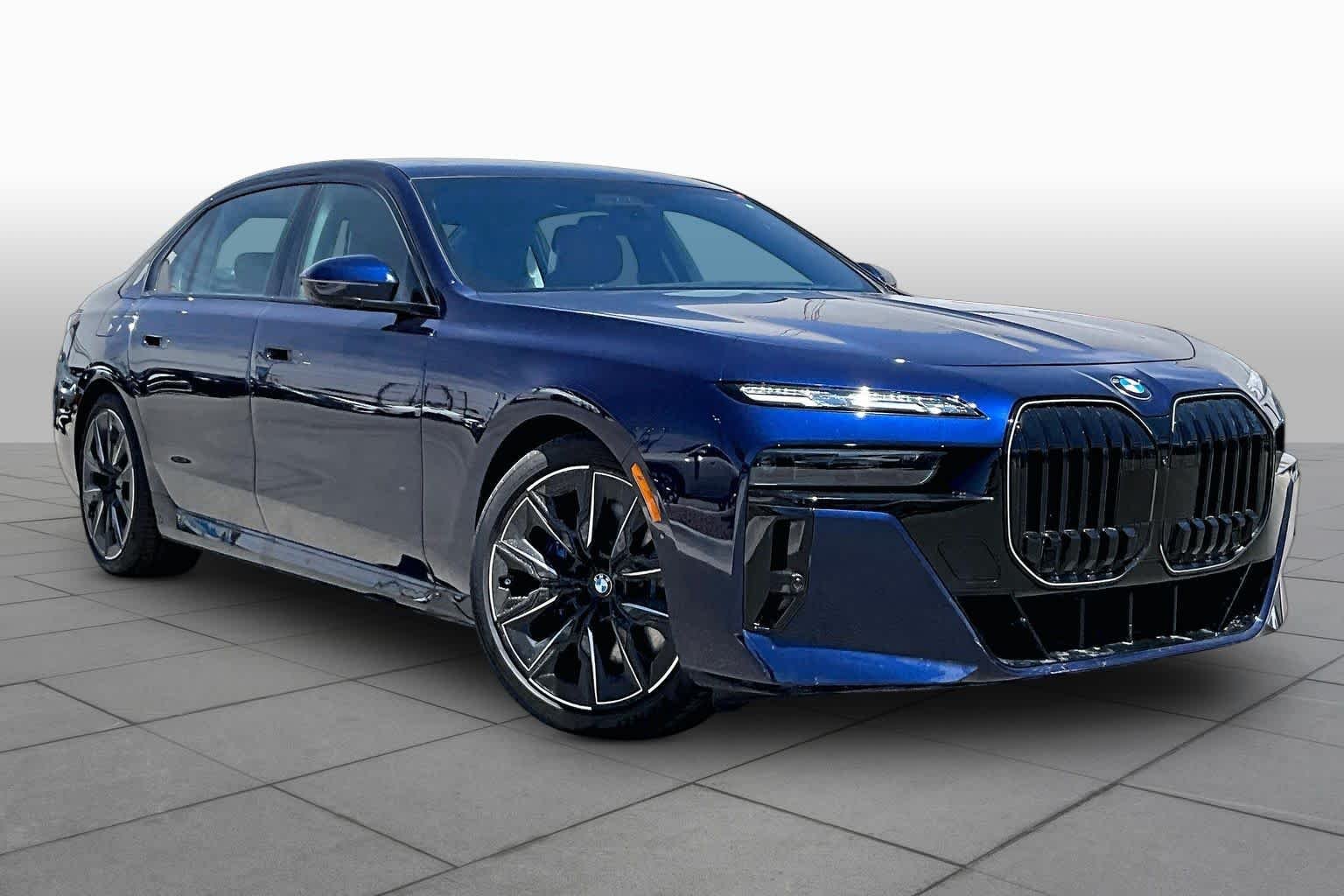 New 2026 Tanzanite Blue II Metallic BMW 740i image 2