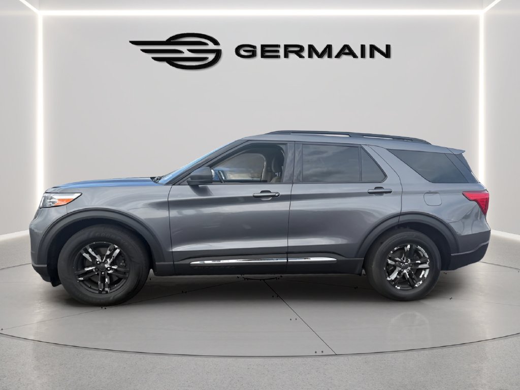 Used 2023 Gray Metallic Ford XLT image 4