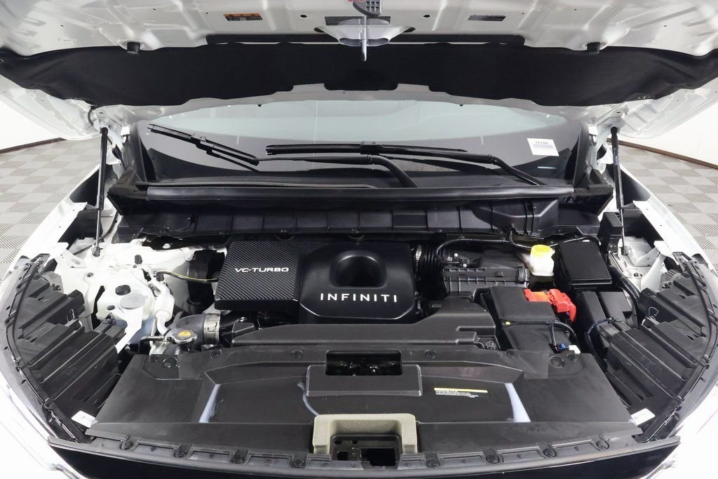 Used 2025 Majestic INFINITI LUXE image 16