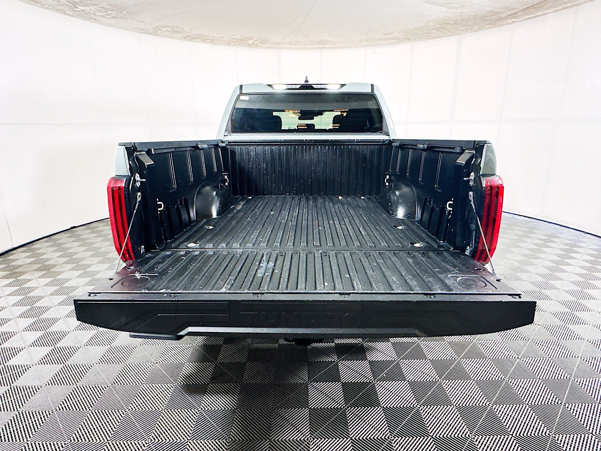 Used 2024 Lunar Toyota SR5 image 31