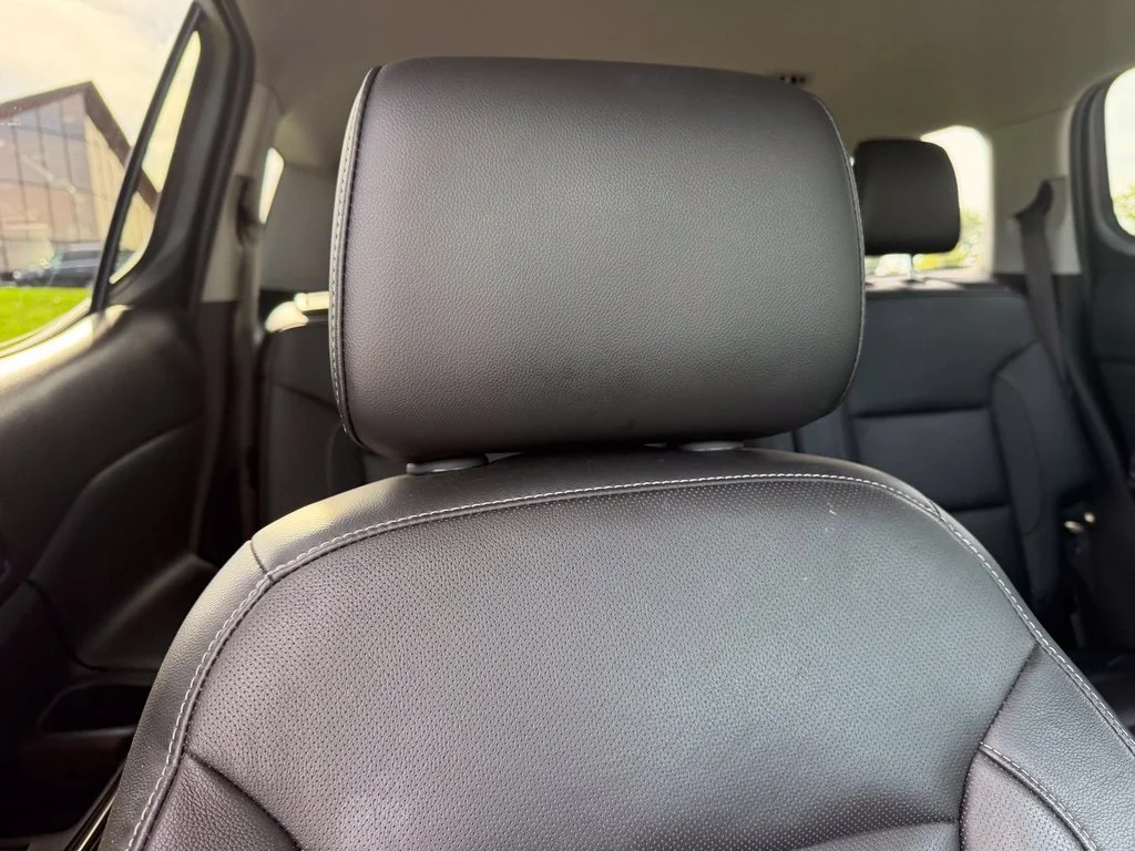 Used 2018 BLUE STEEL METALLIC GMC SLT image 36