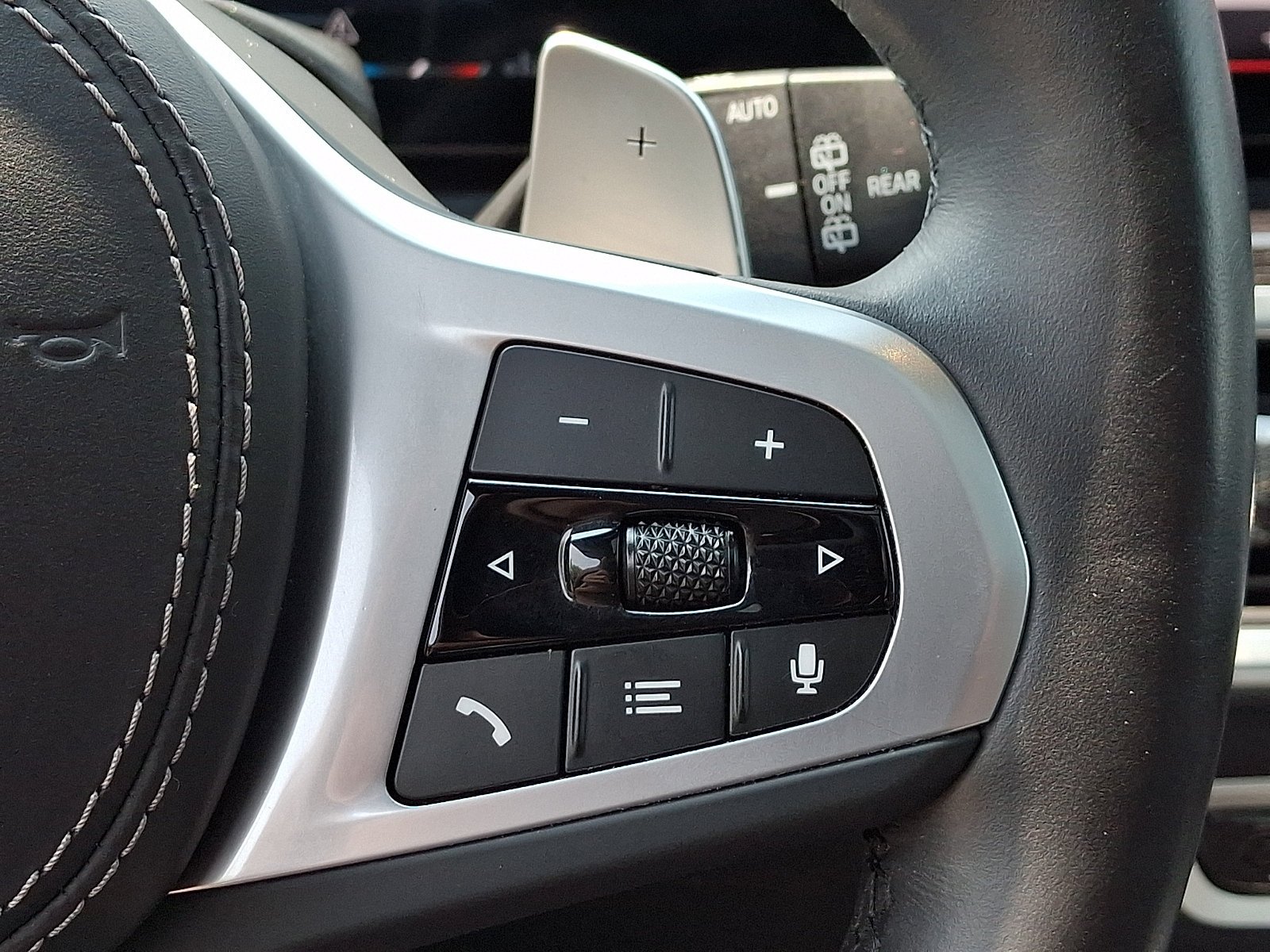 Used 2024 Brooklyn Grey Metallic BMW xDrive40i image 35
