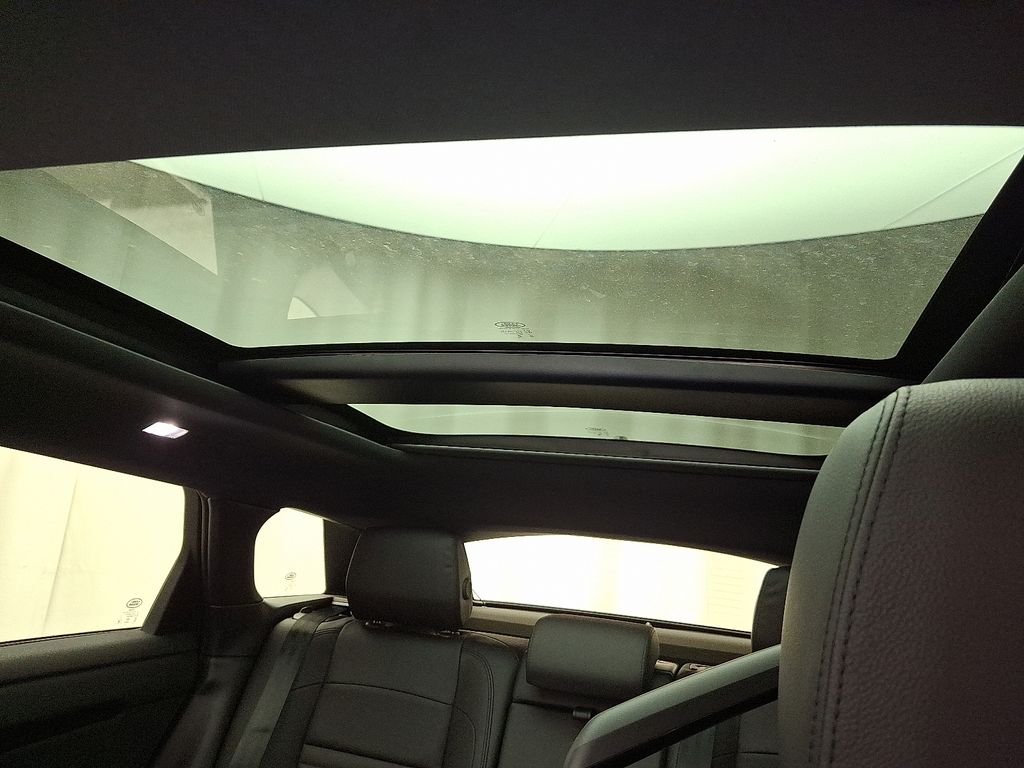 New 2026 Seoul Pearl Silver Land Rover S image 11