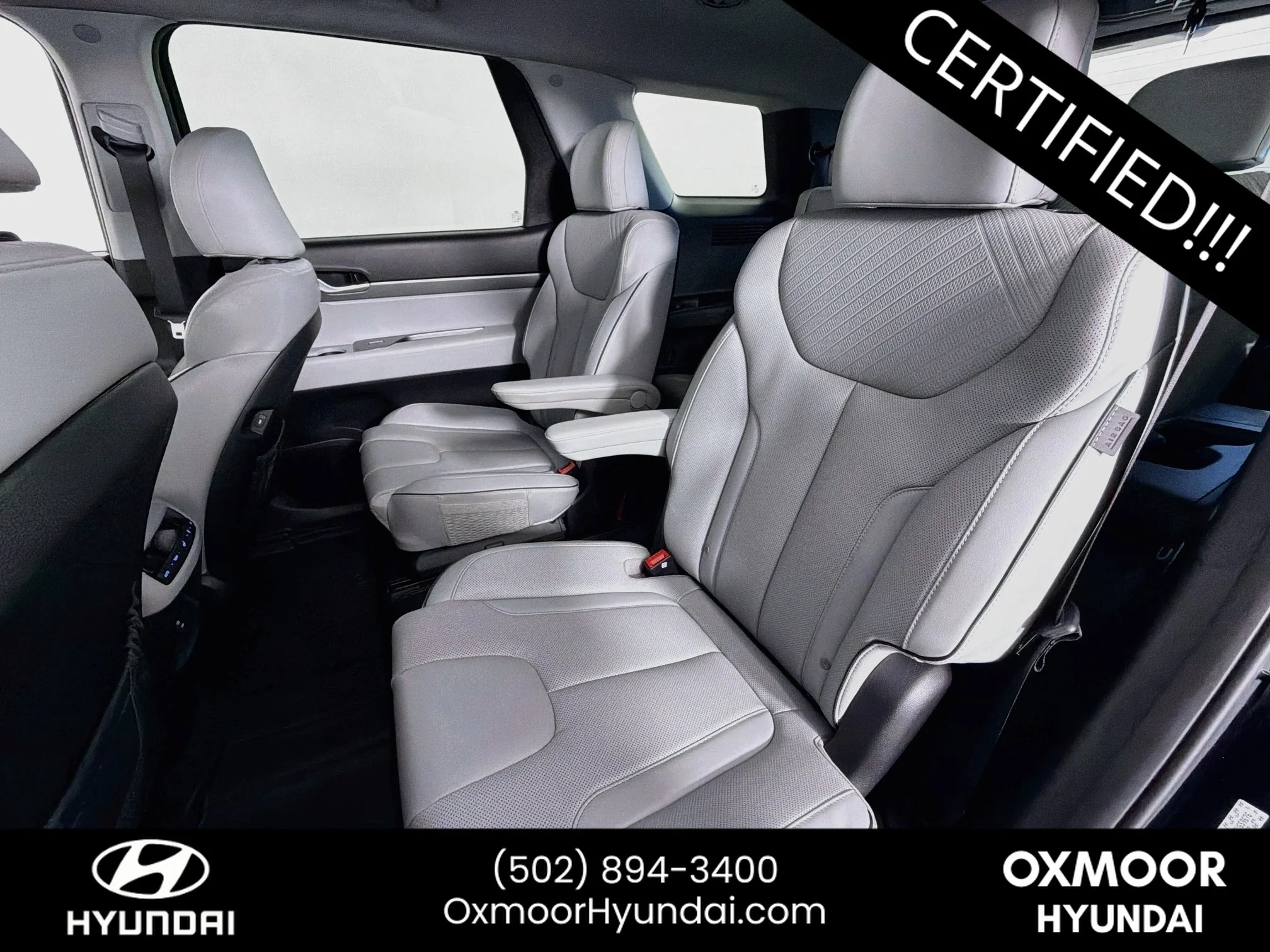 Used 2024 Abyss Black Pearl Hyundai SEL 7P image 24