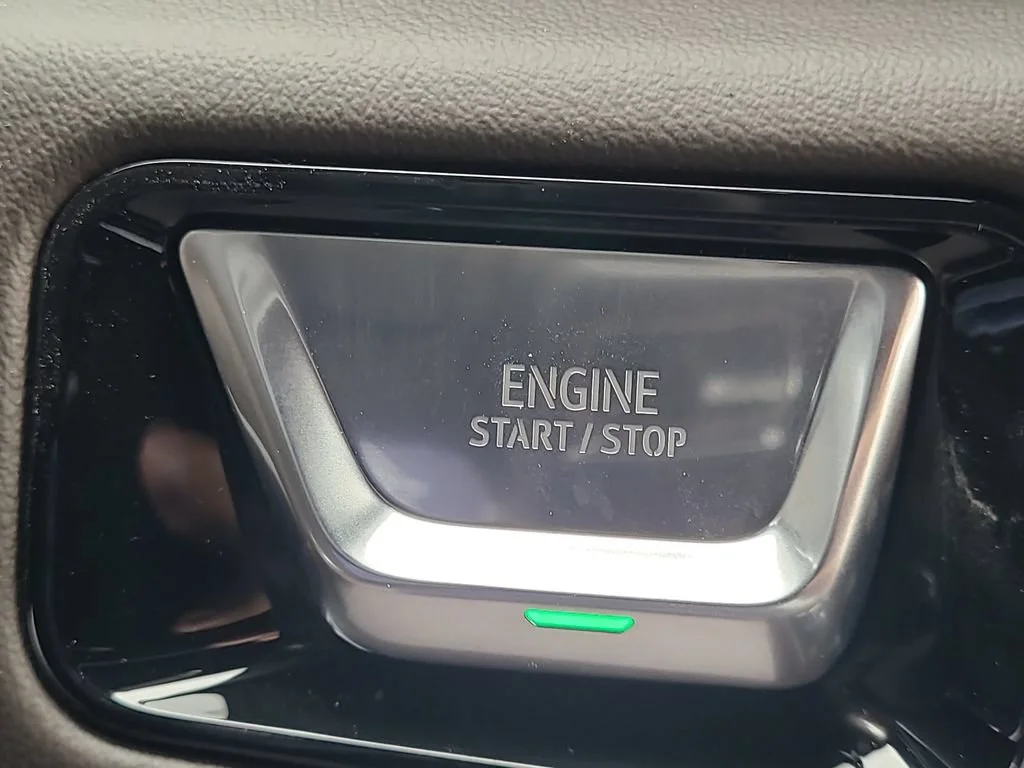 New 2026 Titanium Rush Metallic GMC Elevation image 24