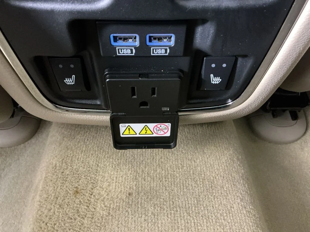 Certified Used 2020 White Jeep Overland image 16