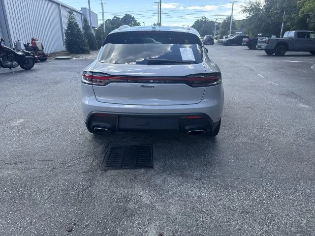 Used 2025  Porsche Base image 6