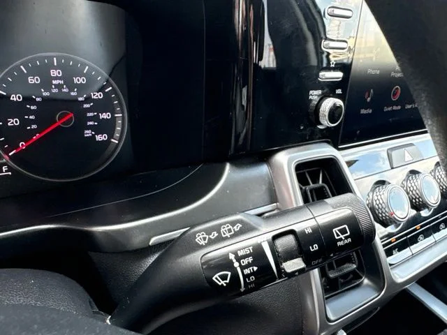 Used 2022 Silver Kia LX image 21