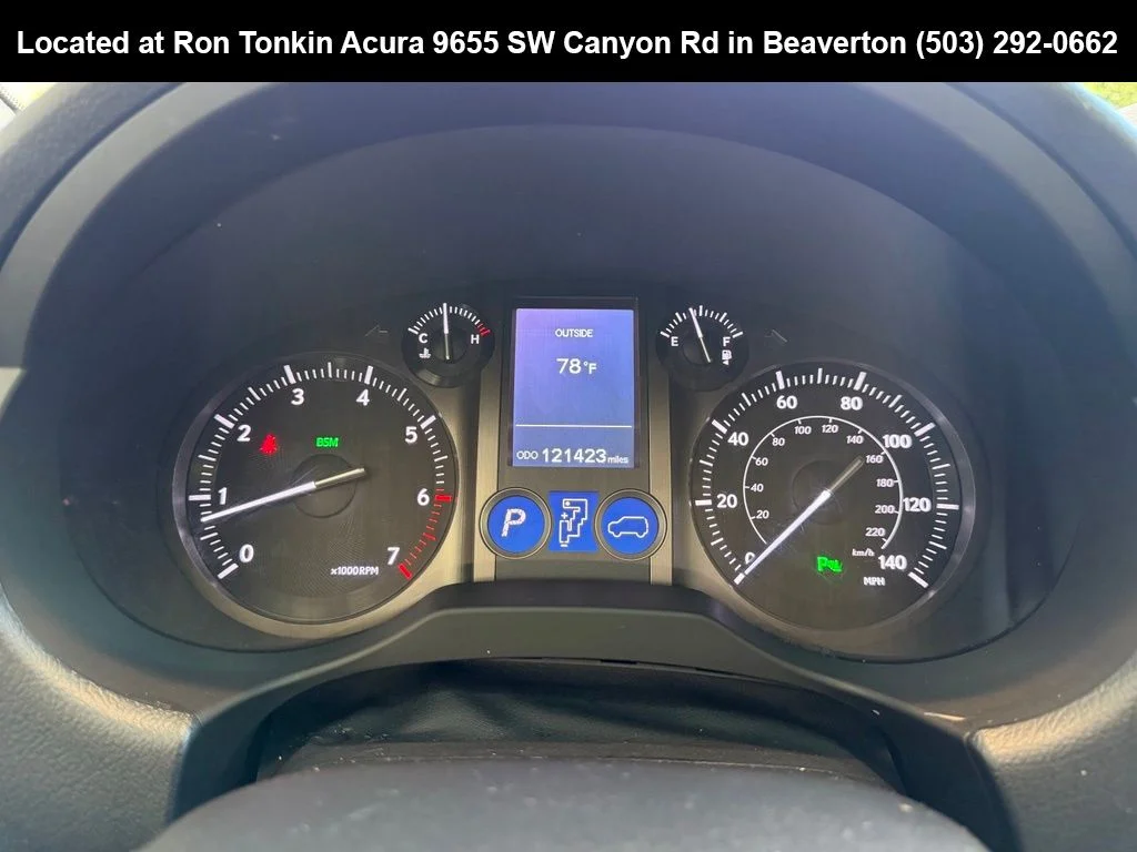 Used 2016 Silver Lining Metallic Lexus 460 image 20