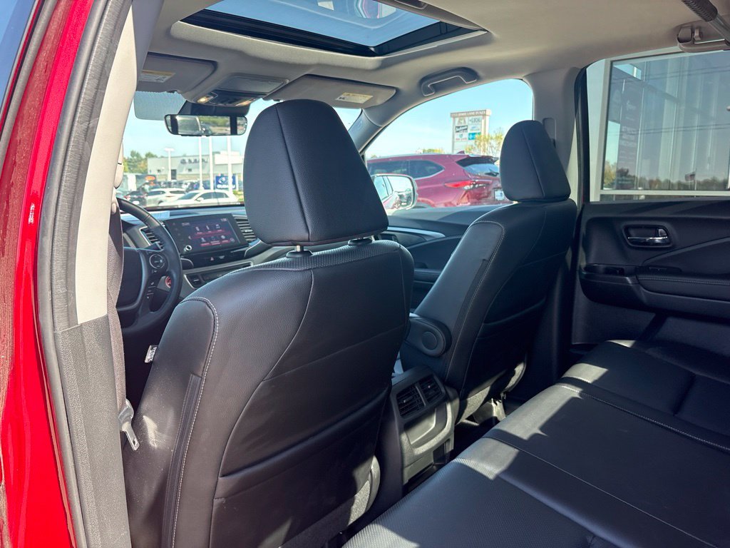 Certified Used 2023 Red Honda RTL image 40