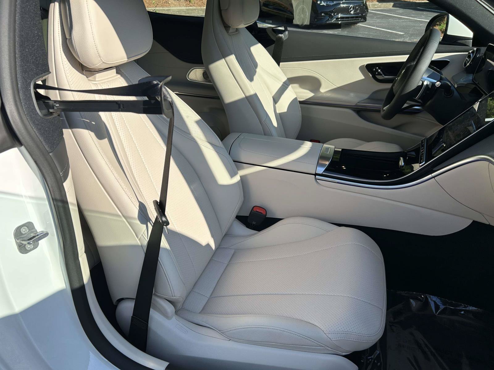 New 2027 Polar White Mercedes-Benz CLE 300 4MATIC® Coupe image 37