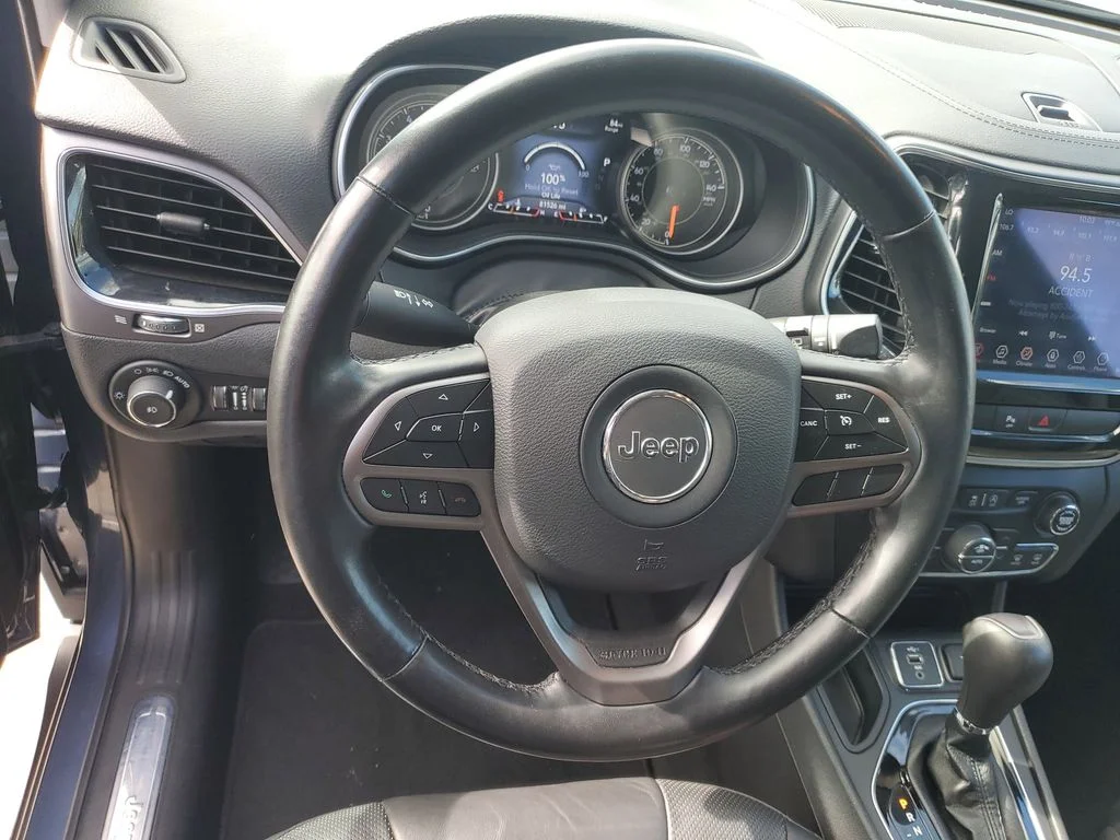 Used 2020 Blue Jeep Limited image 13