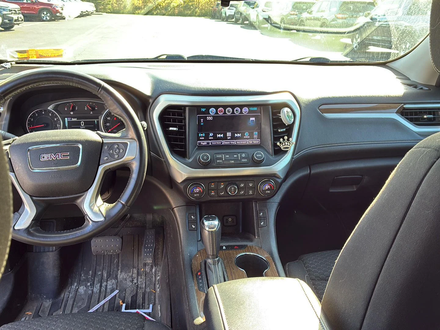Used 2018 Black Cherry Metallic GMC SLE image 17