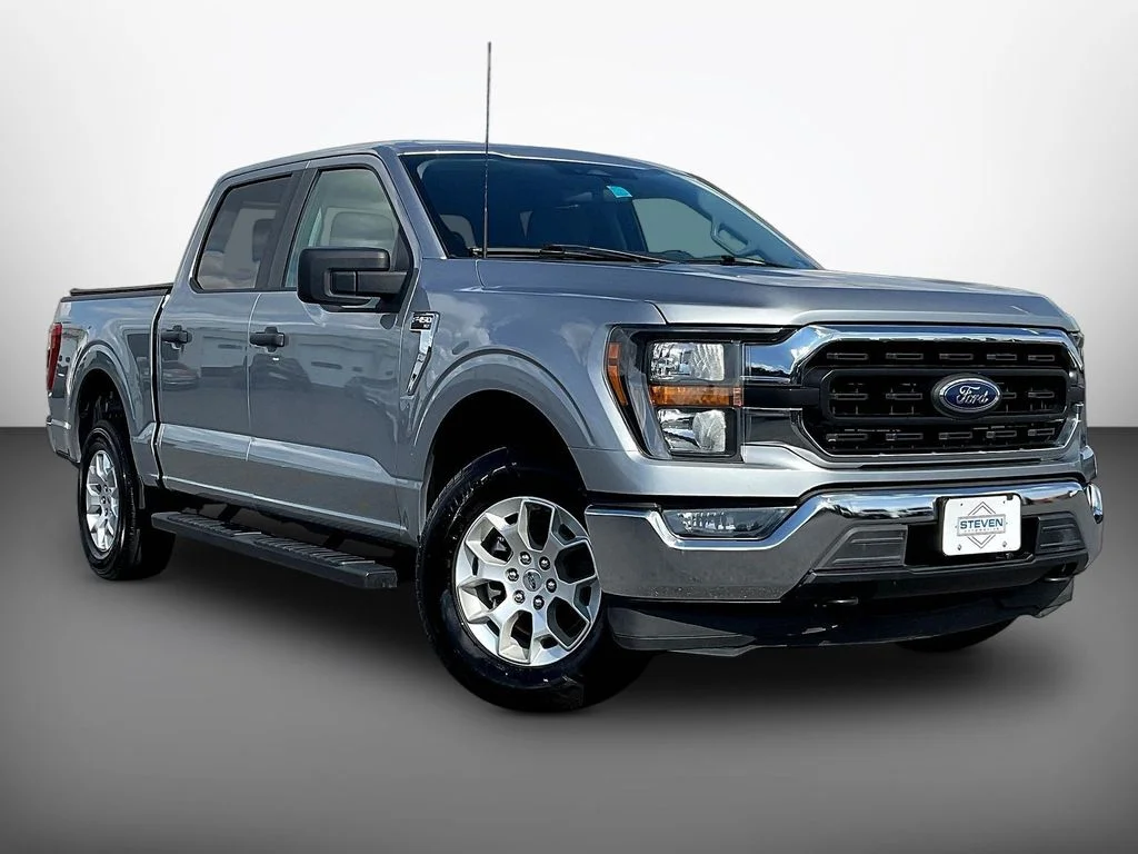 Used 2023 Silver Ford XLT image 1